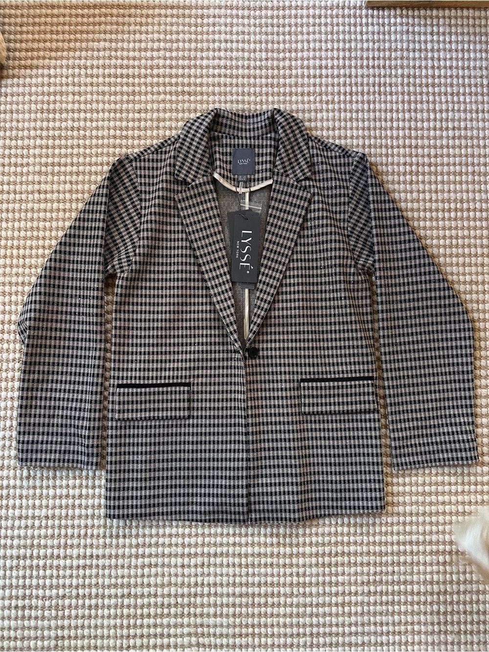 LYSSÉ NEW YORK Shimmer Stretch Blazer